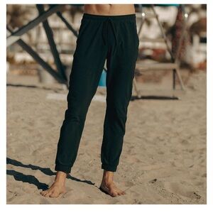 NEW! Albion fit Men’s Black Joggers 34”